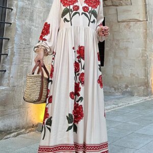 Floral maxi dress for women with V-neck and long sleeves